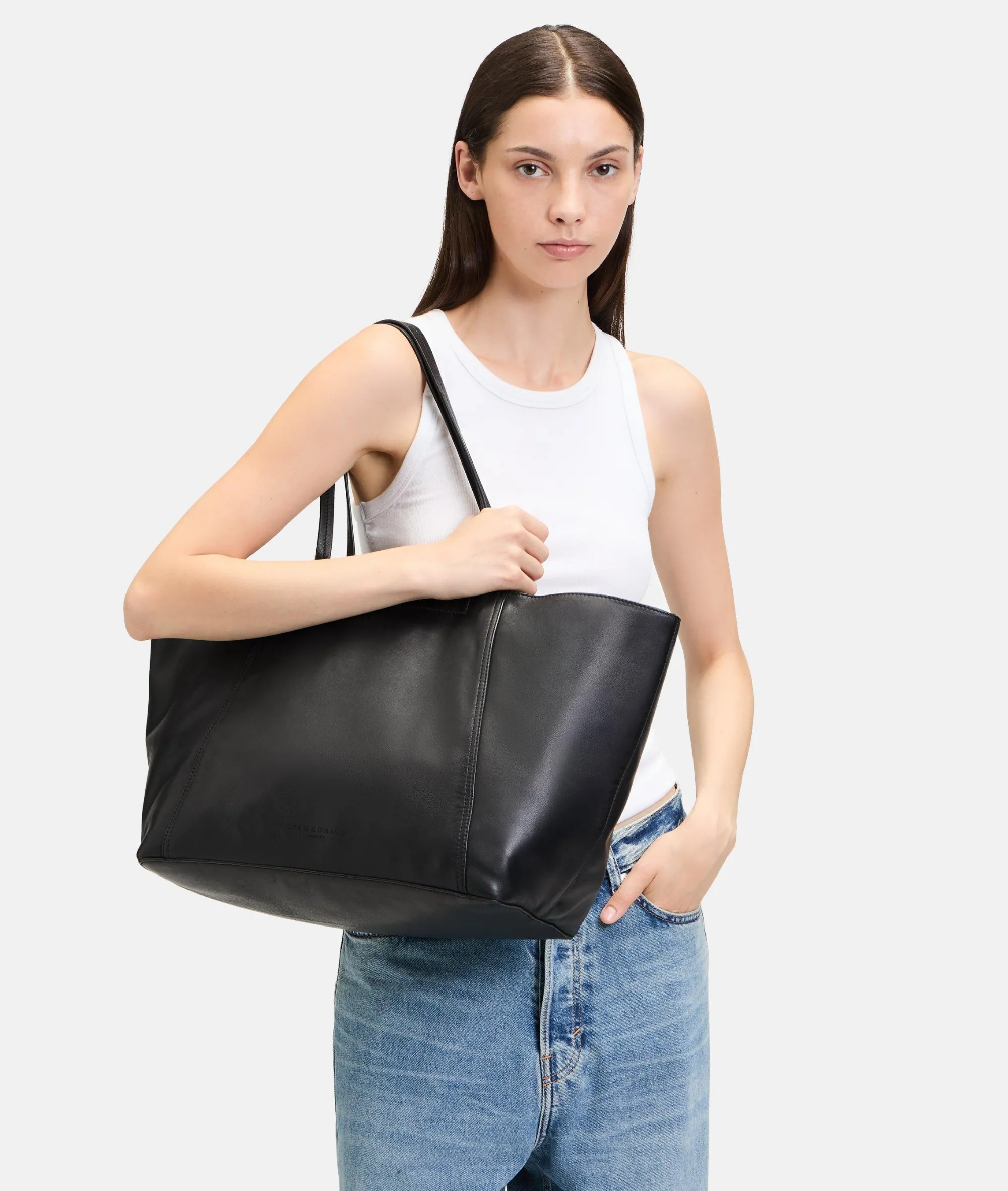 Discount LIEBESKIND BERLIN Chudy Shopper L schwarz
