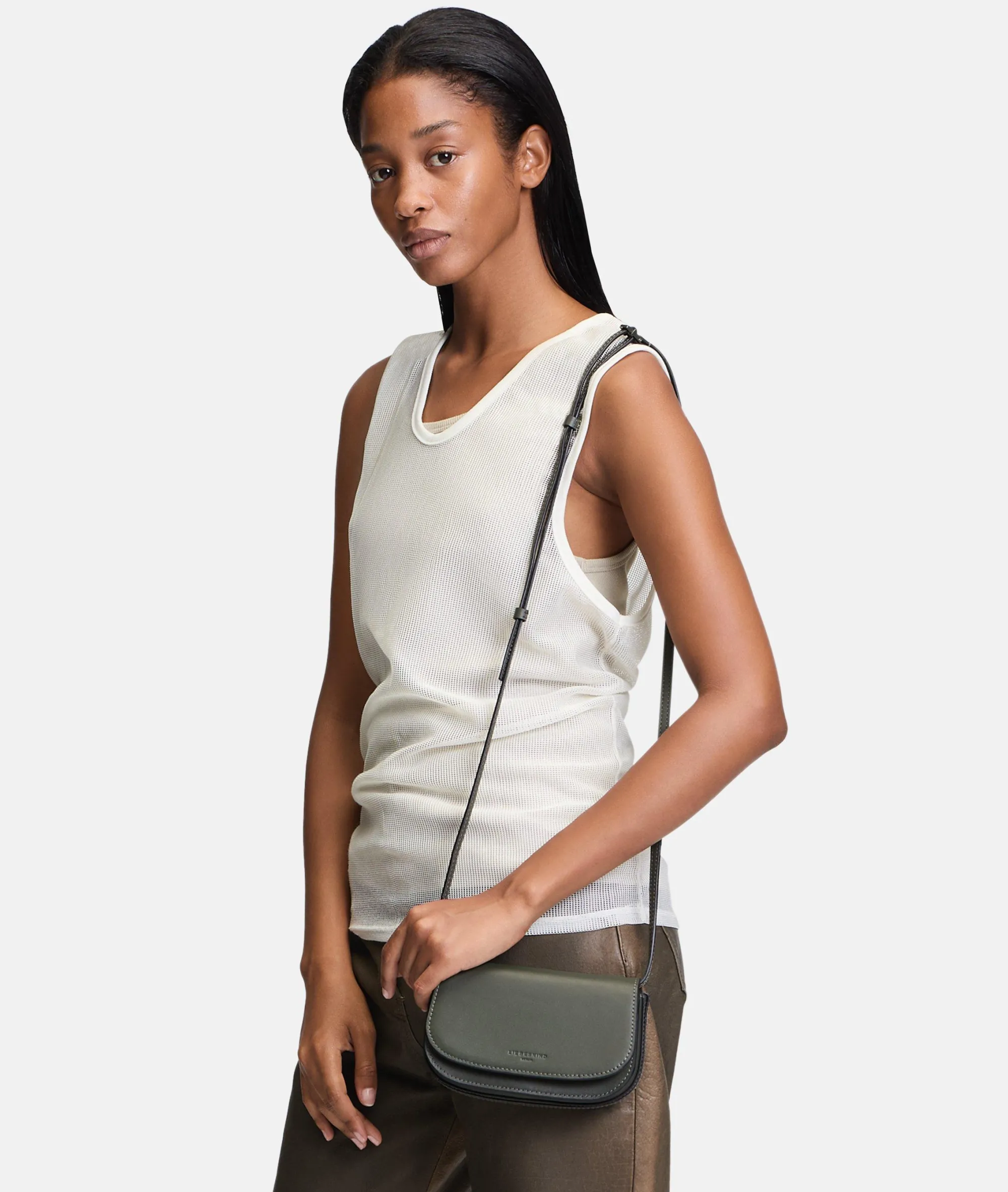 Discount LIEBESKIND BERLIN Ezra Crossbody XS olivgrün