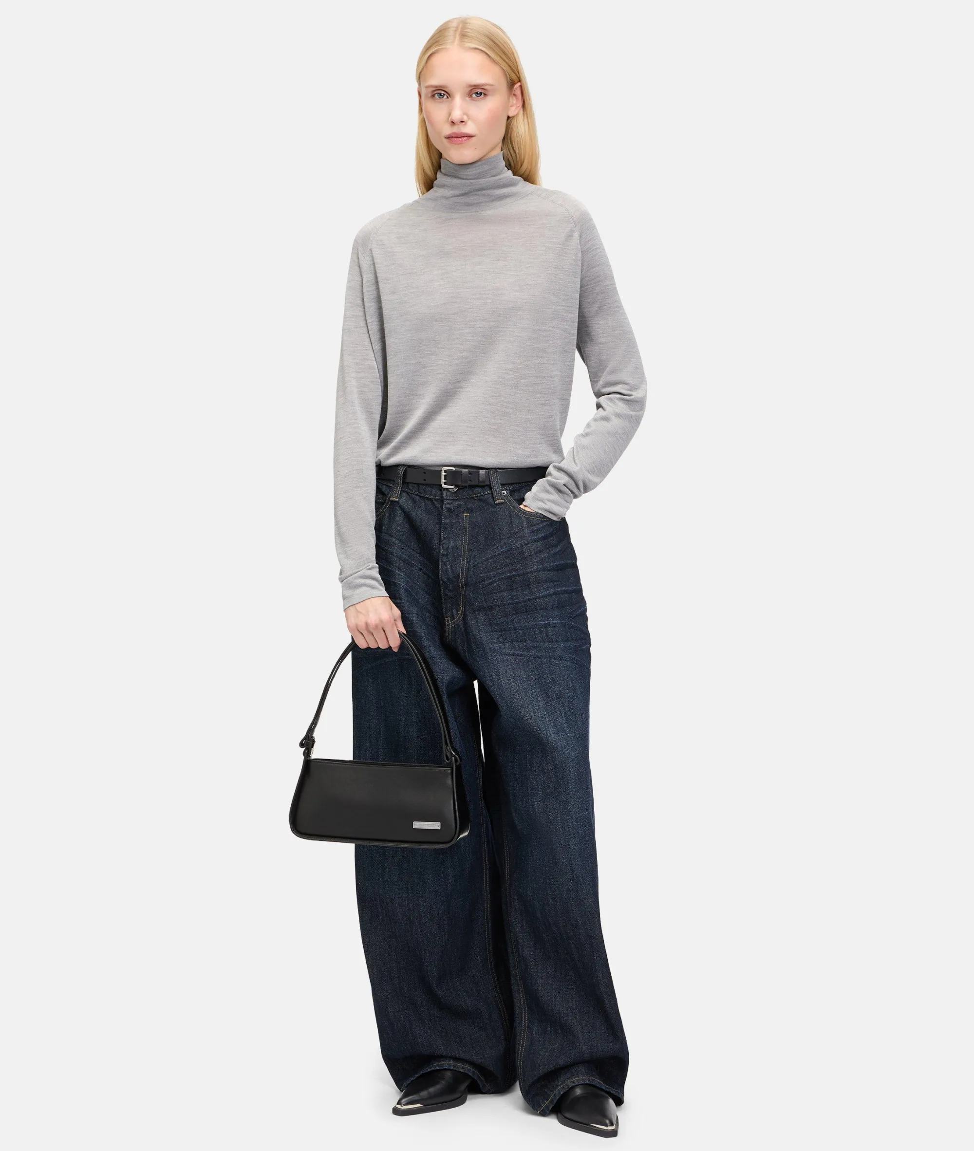 Online LIEBESKIND BERLIN Franzis Crossbody S schwarz
