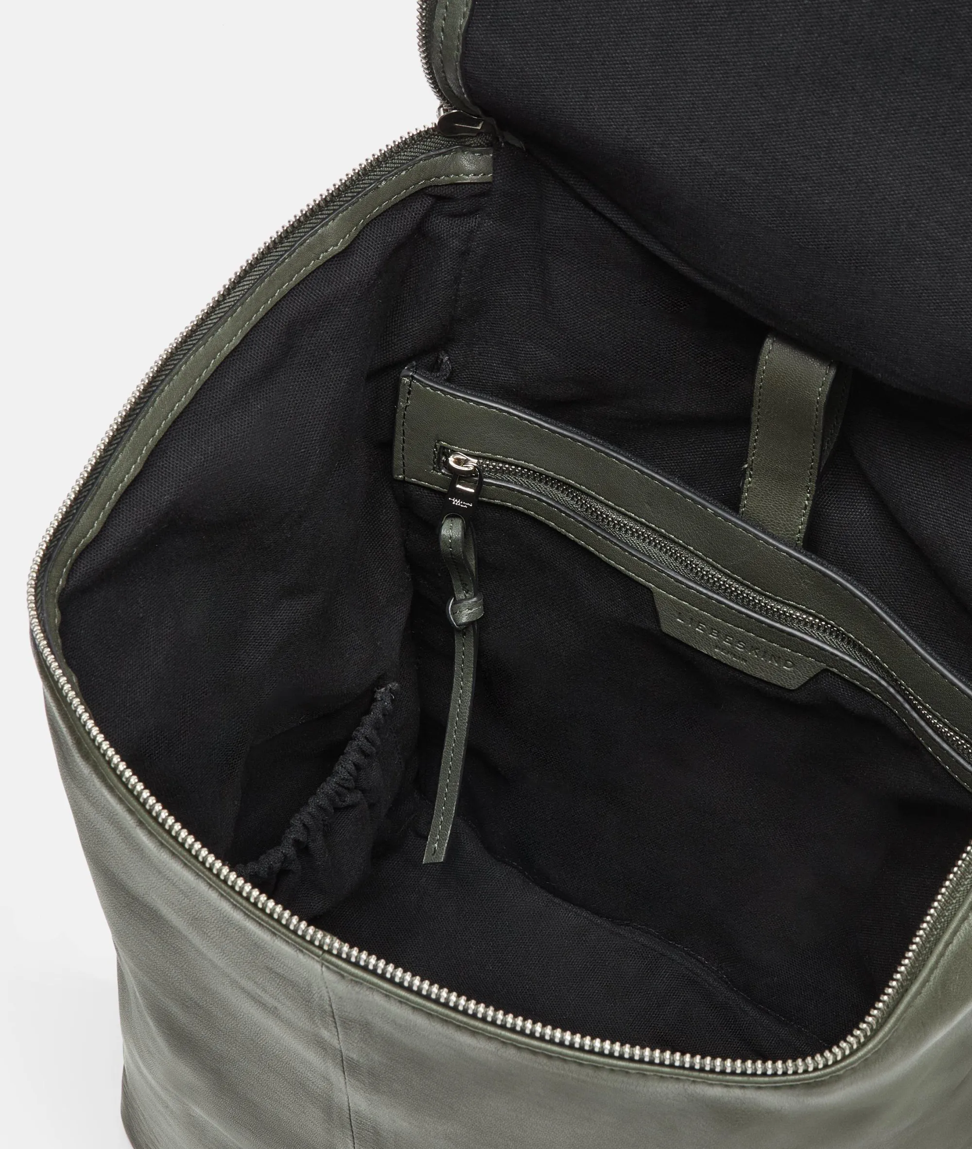 Outlet LIEBESKIND BERLIN Hera Backpack L olivgrün