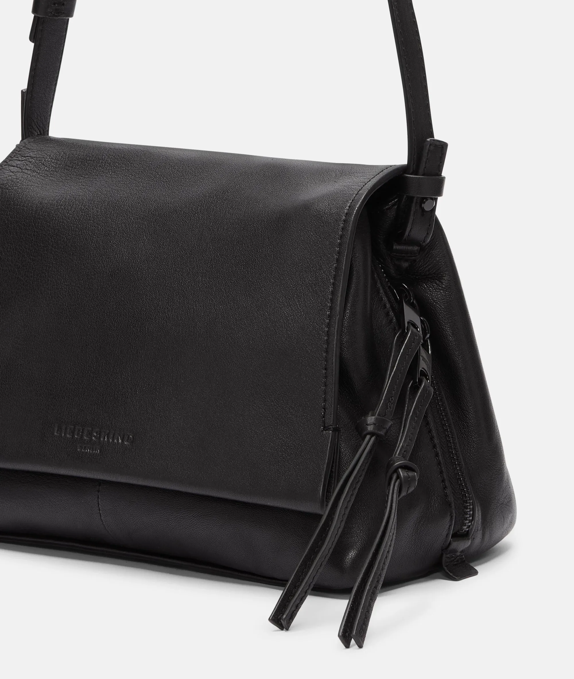 LIEBESKIND BERLIN Hera Crossbody-Bag M schwarz