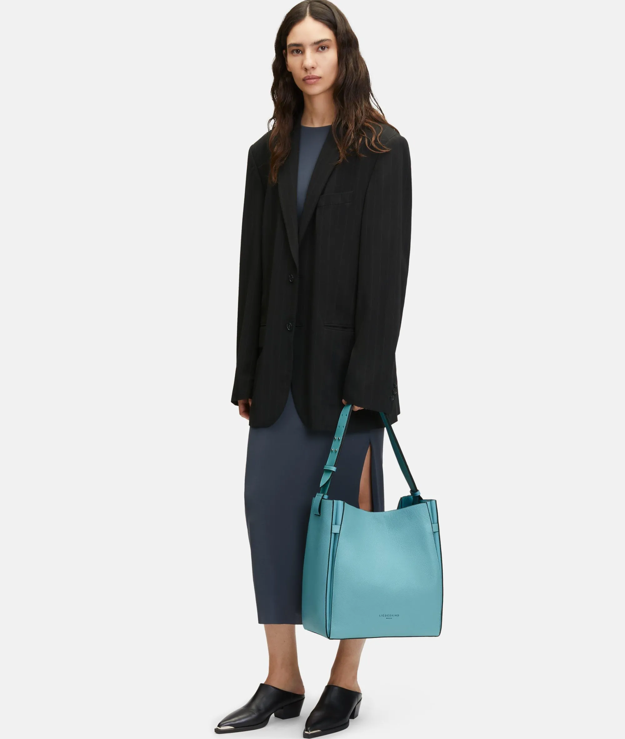 LIEBESKIND BERLIN Hilla Hobo L azurblau
