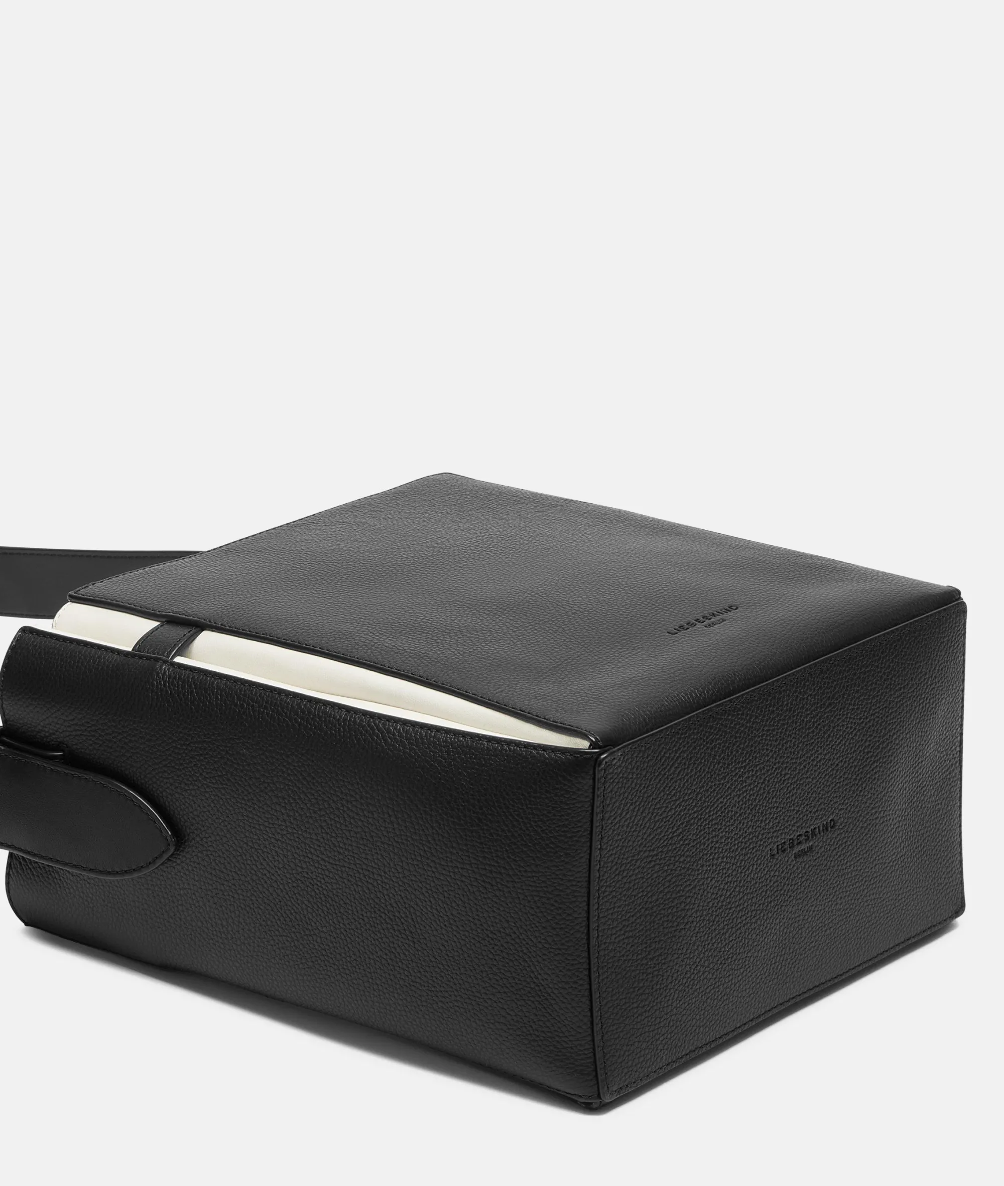 Discount LIEBESKIND BERLIN Hilla Hobo M schwarz