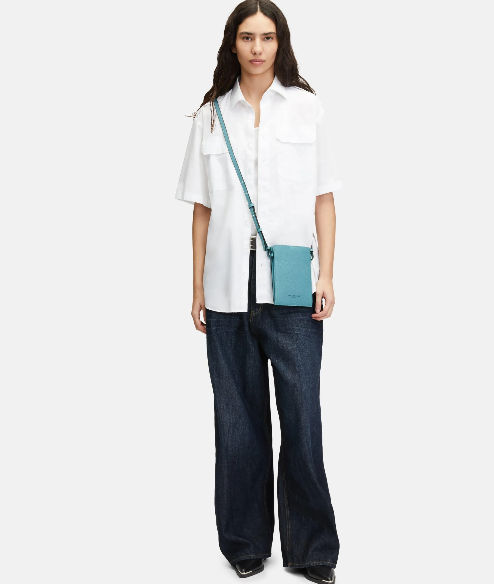 Online LIEBESKIND BERLIN Hilla Mobile Pouch azurblau