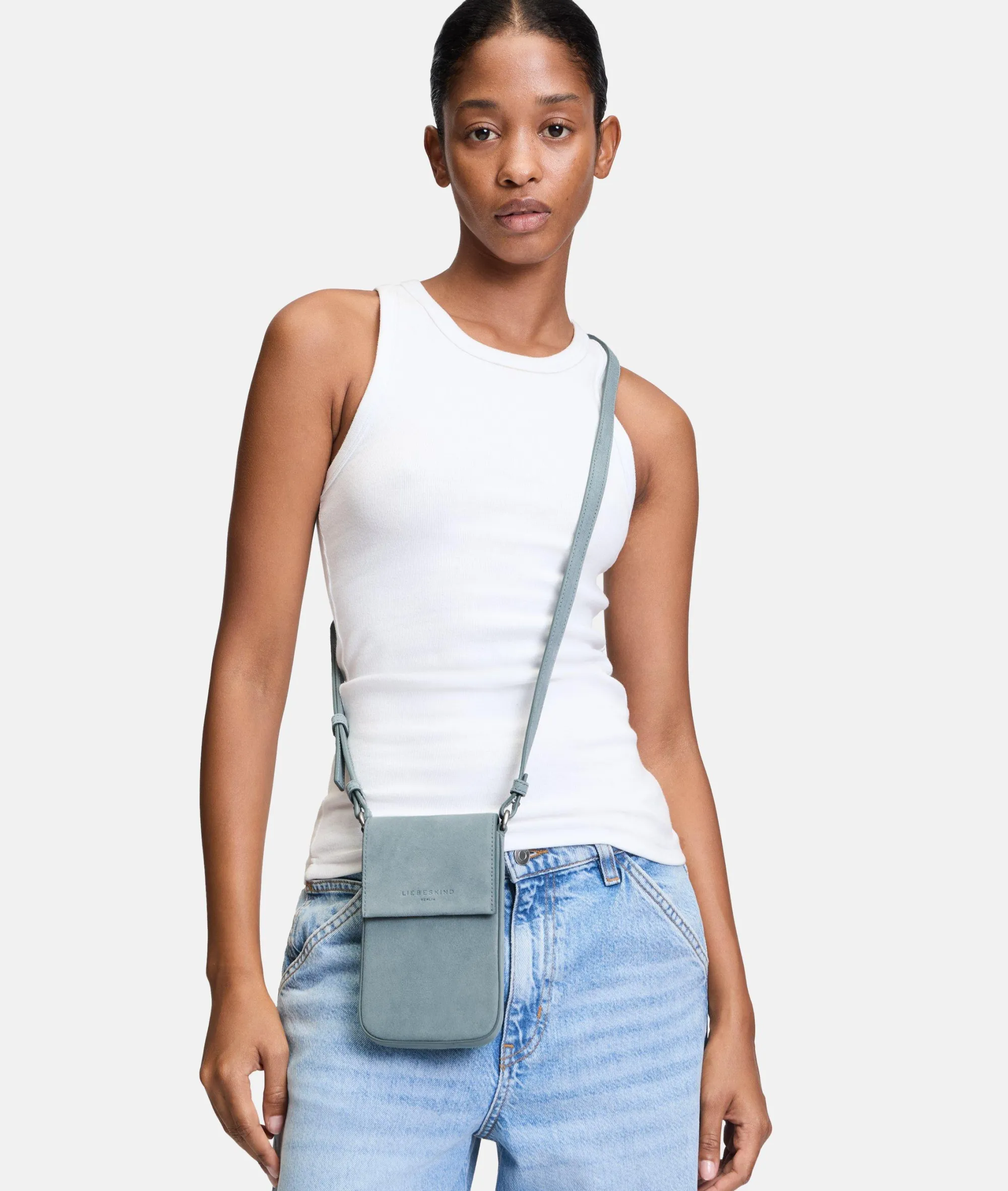 Outlet LIEBESKIND BERLIN Lea Mobile Pouch blassblau