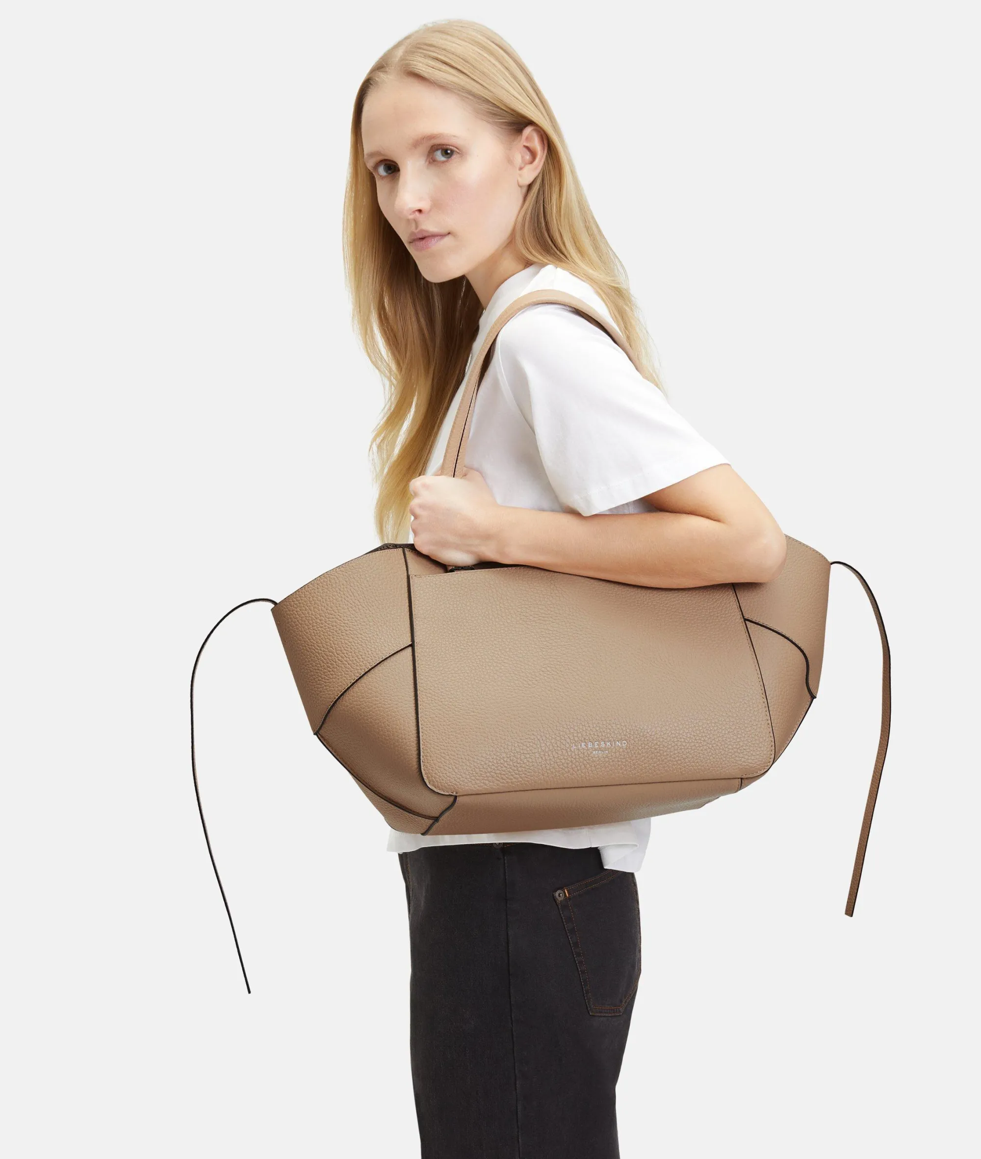 Clearance LIEBESKIND BERLIN Lilly Shopper M sandstein