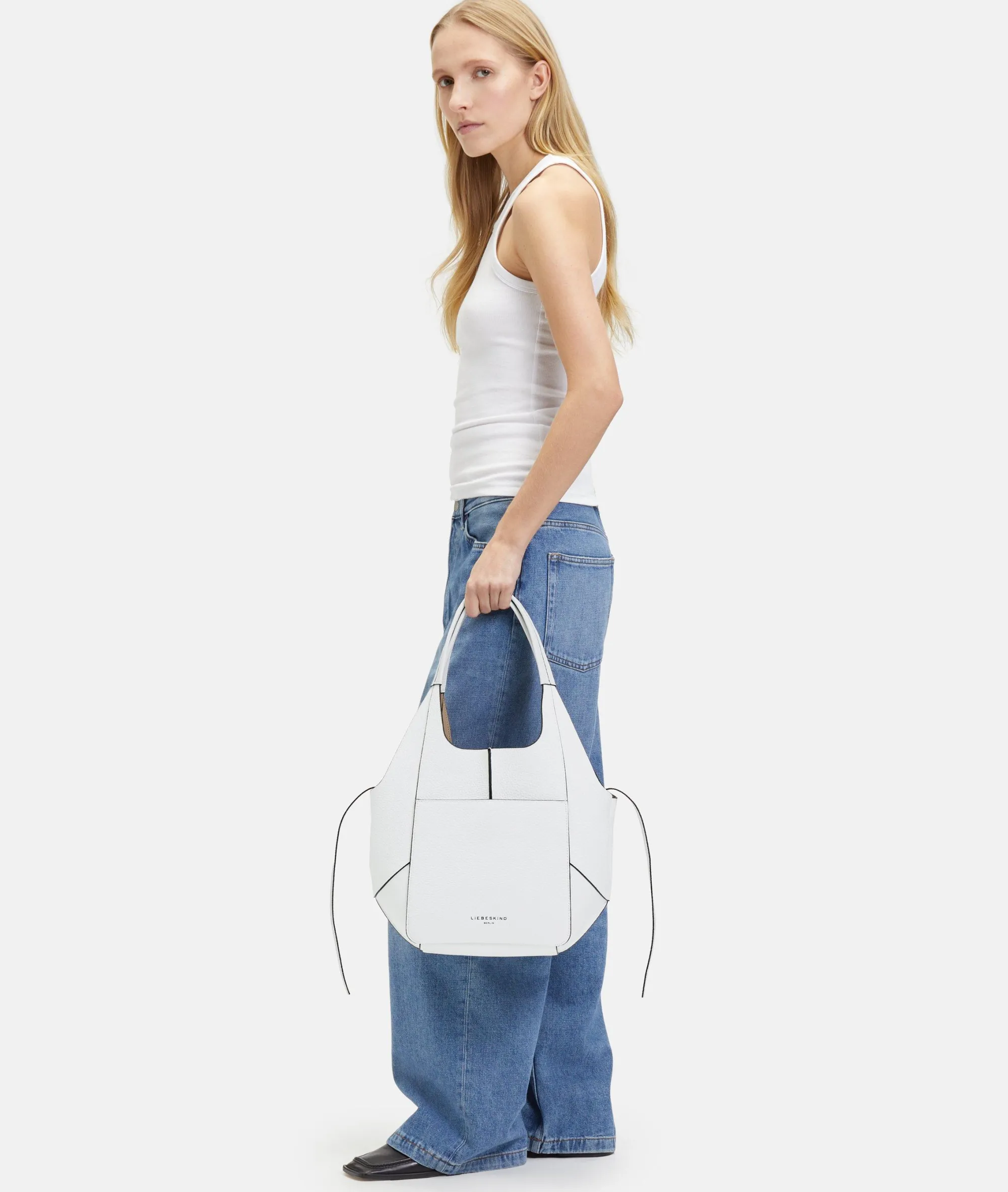 Outlet LIEBESKIND BERLIN Lilly Tote M weiß