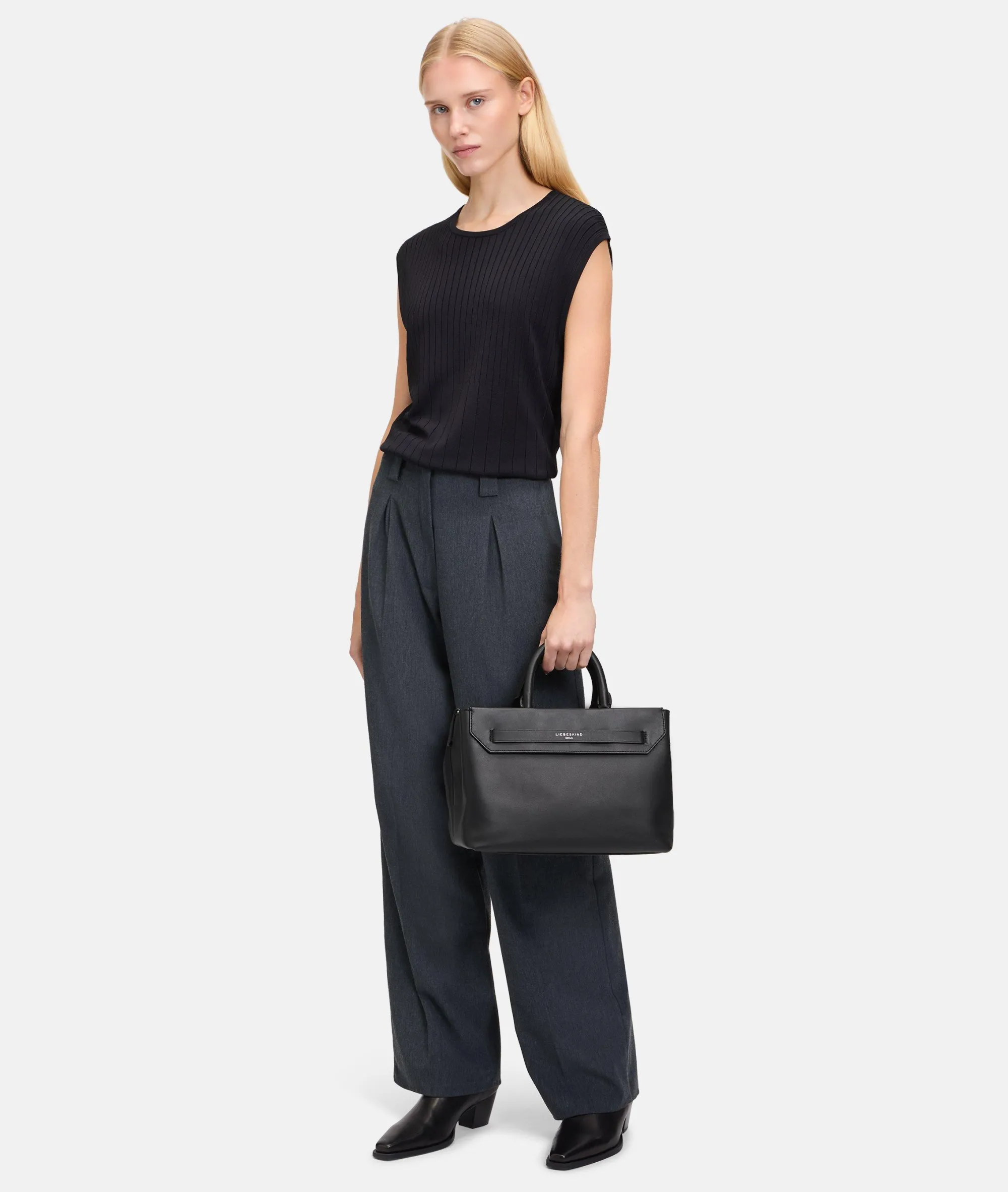 Outlet LIEBESKIND BERLIN Lora Business-Bag M schwarz