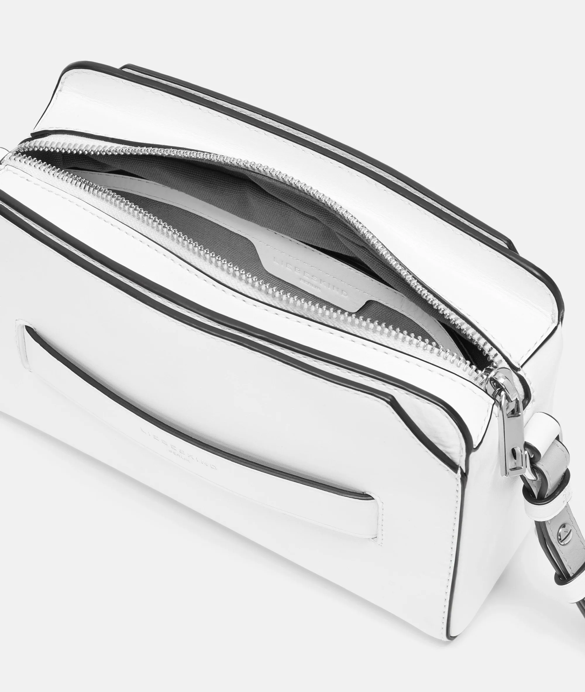 Outlet LIEBESKIND BERLIN Lora Camera-Bag S weiß