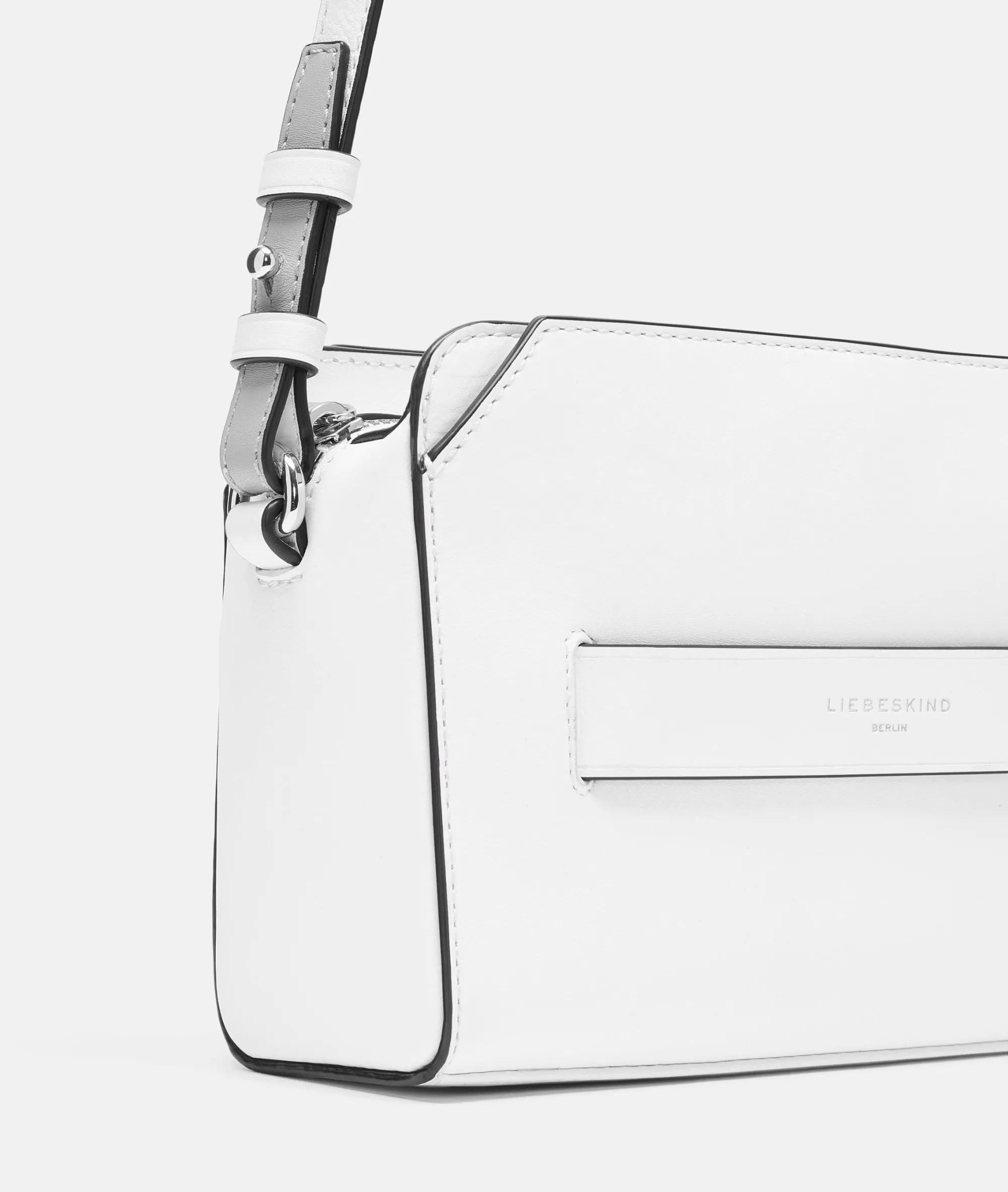 Outlet LIEBESKIND BERLIN Lora Camera-Bag S weiß