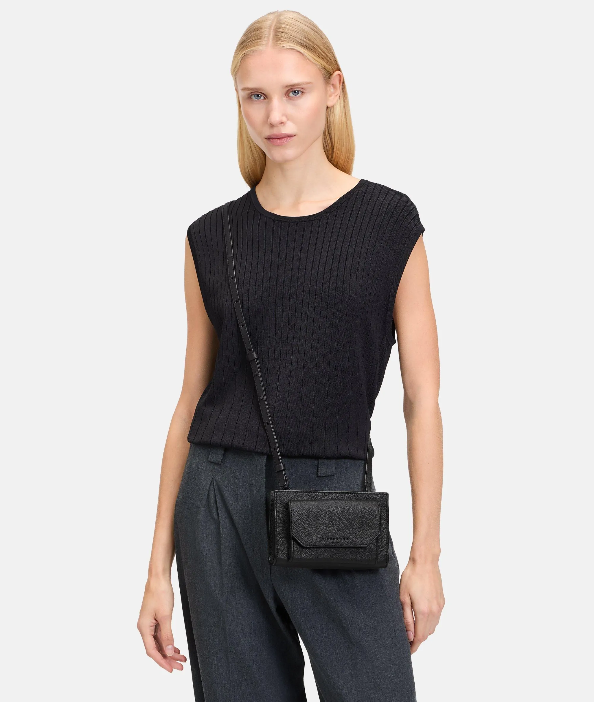 Discount LIEBESKIND BERLIN Lora Mini-Bag schwarz