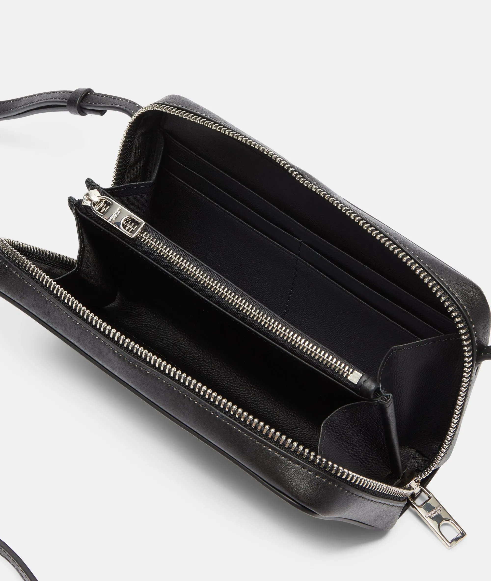 Best LIEBESKIND BERLIN Lou Crossbody XS schwarz