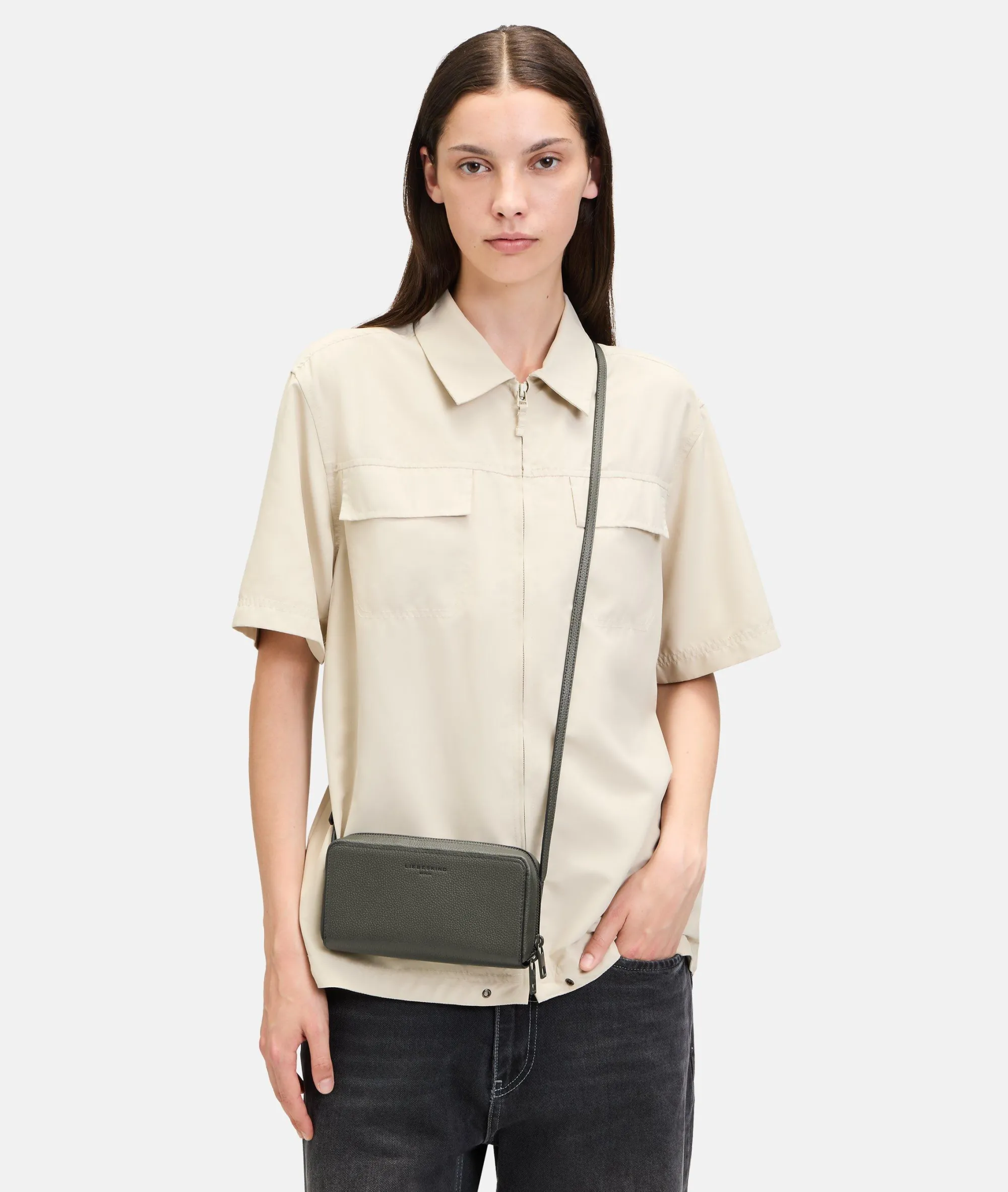 Outlet LIEBESKIND BERLIN Lou Crossbody XS olivgrün