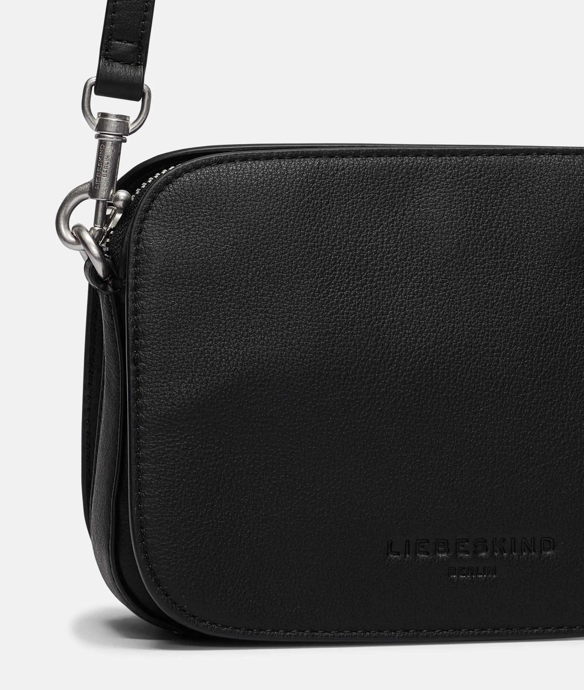 Outlet LIEBESKIND BERLIN Luka Crossbody schwarz