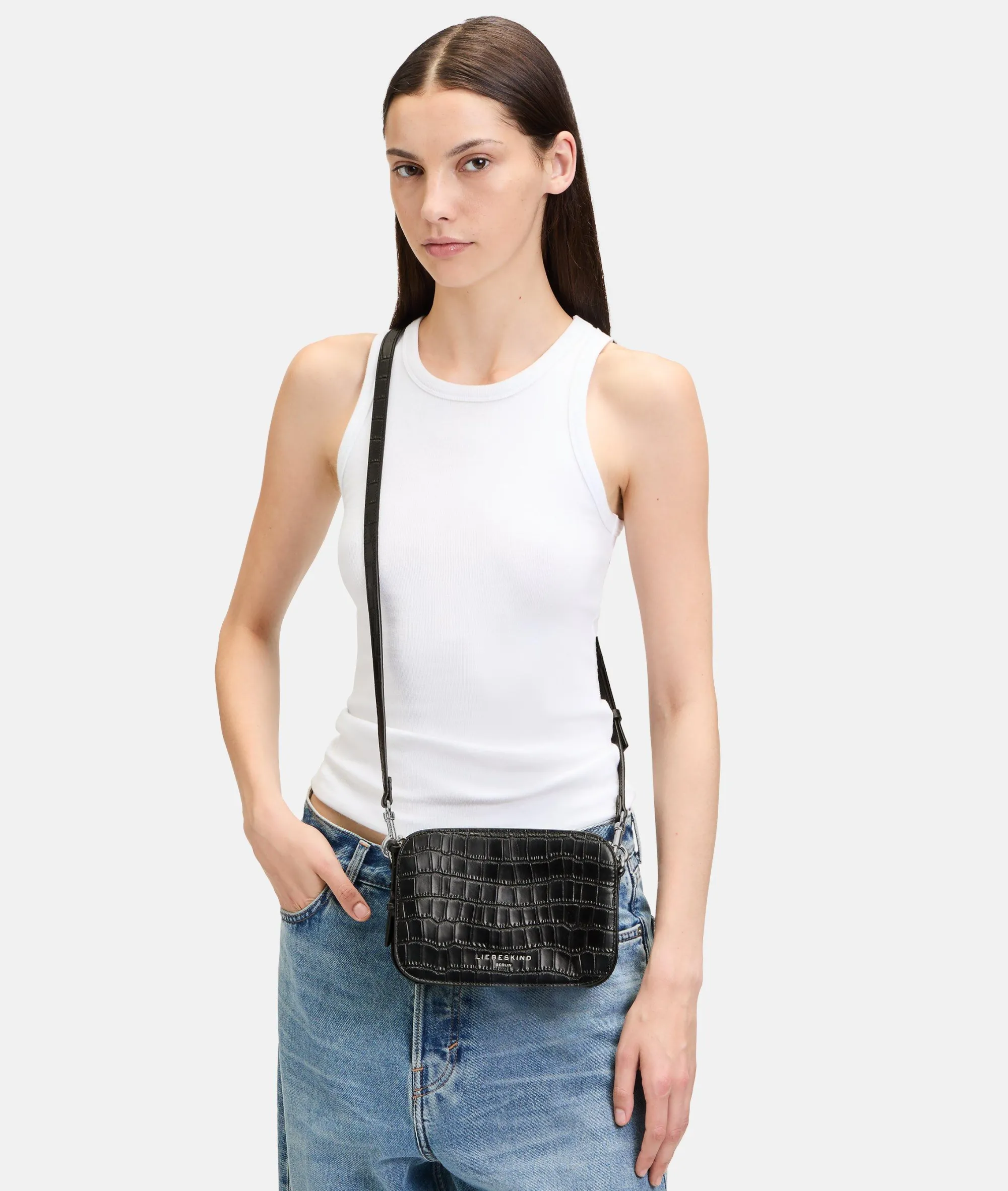 Discount LIEBESKIND BERLIN Luka Crossbody schwarz
