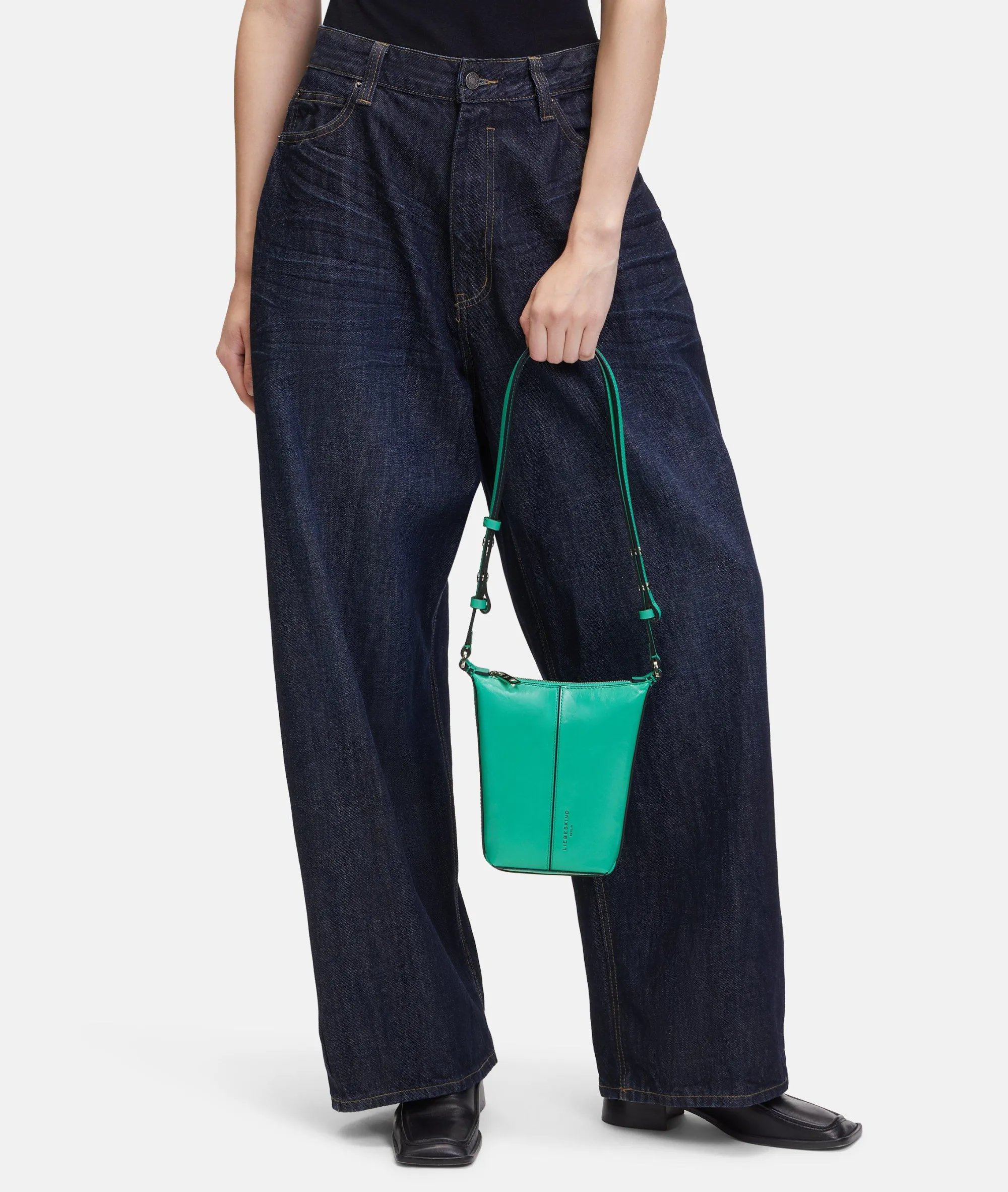 Hot LIEBESKIND BERLIN Paris Crossbody XS türkis