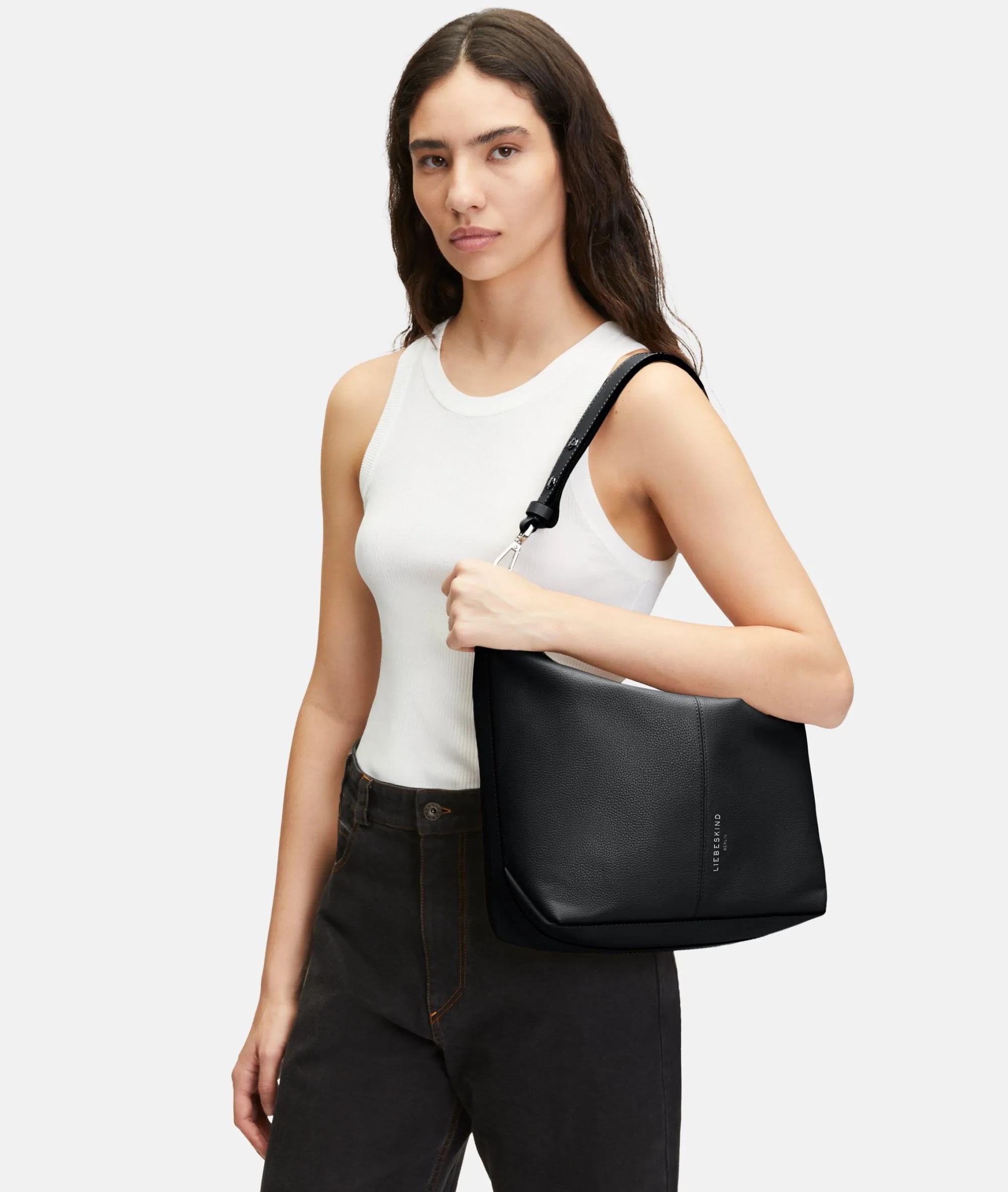 New LIEBESKIND BERLIN Paris Hobo M schwarz