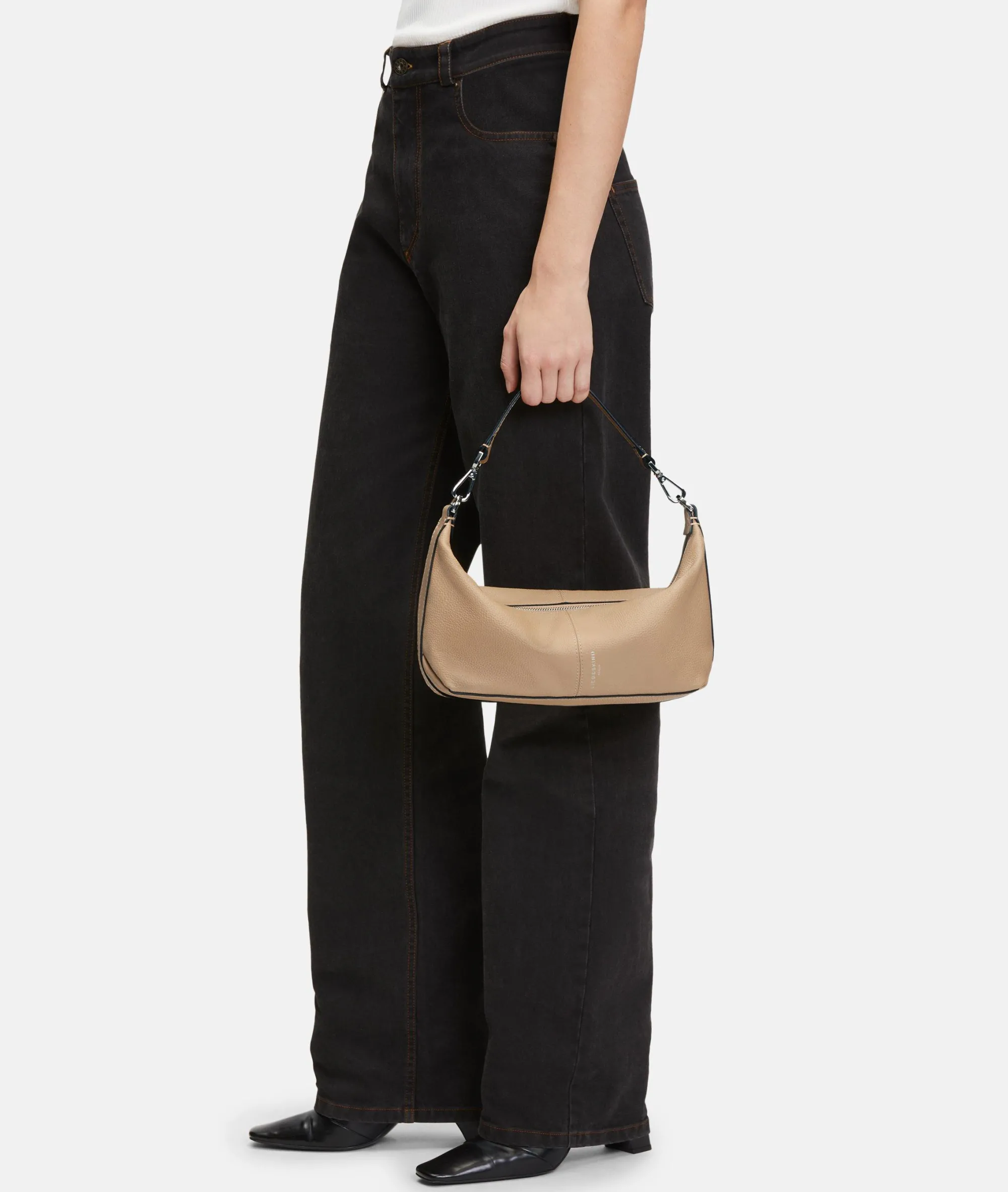 Outlet LIEBESKIND BERLIN Paris Hobo S sandstein