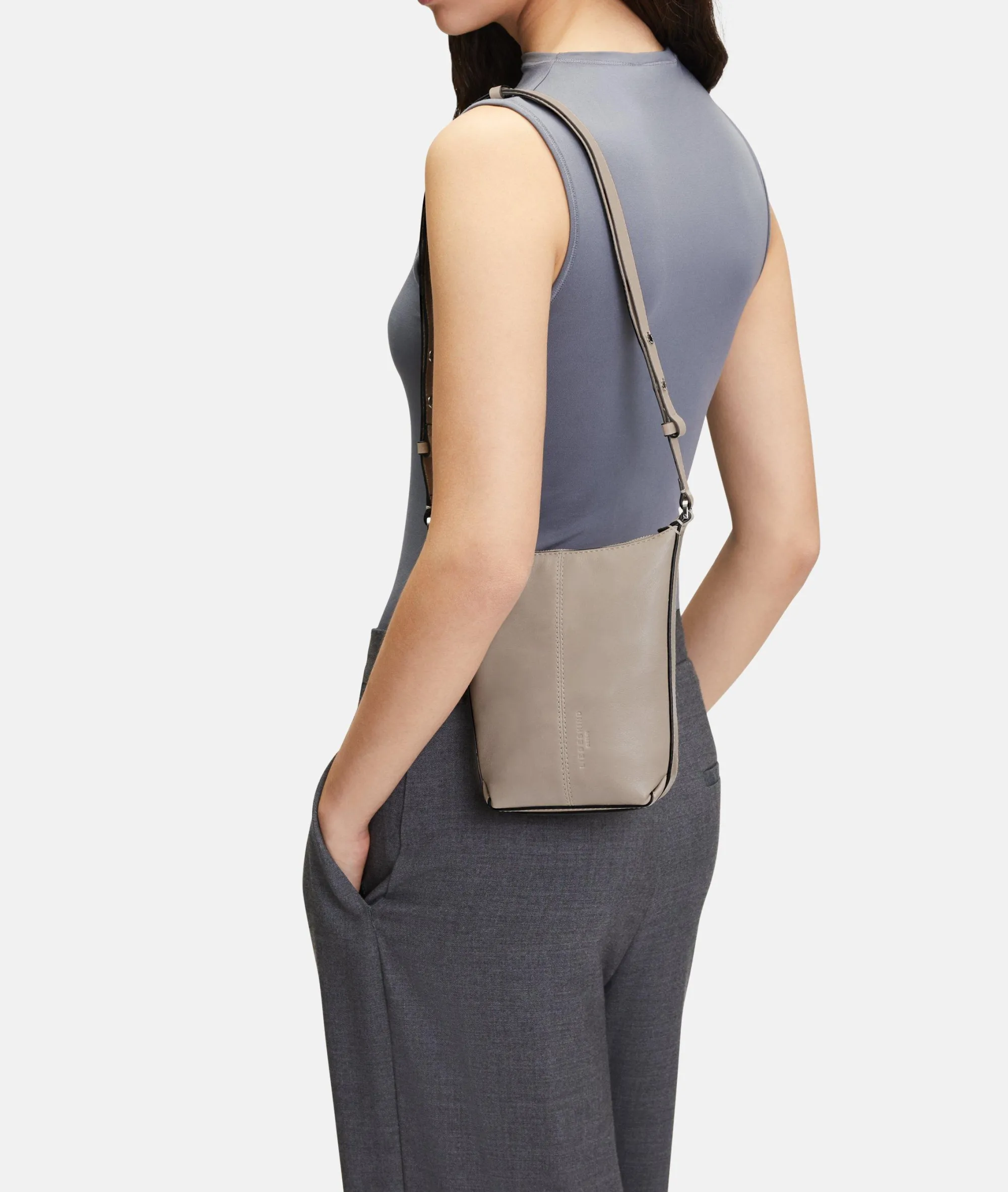 Online LIEBESKIND BERLIN Paris Mini Pouch beige