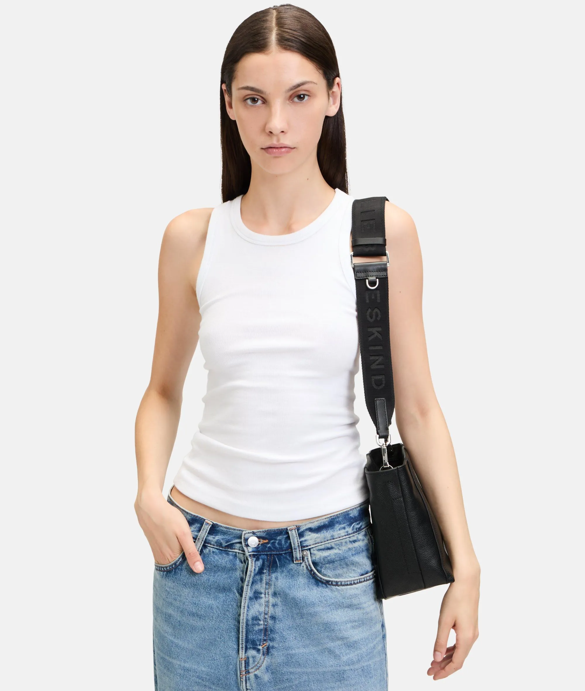 LIEBESKIND BERLIN Shoulder Strap schwarz